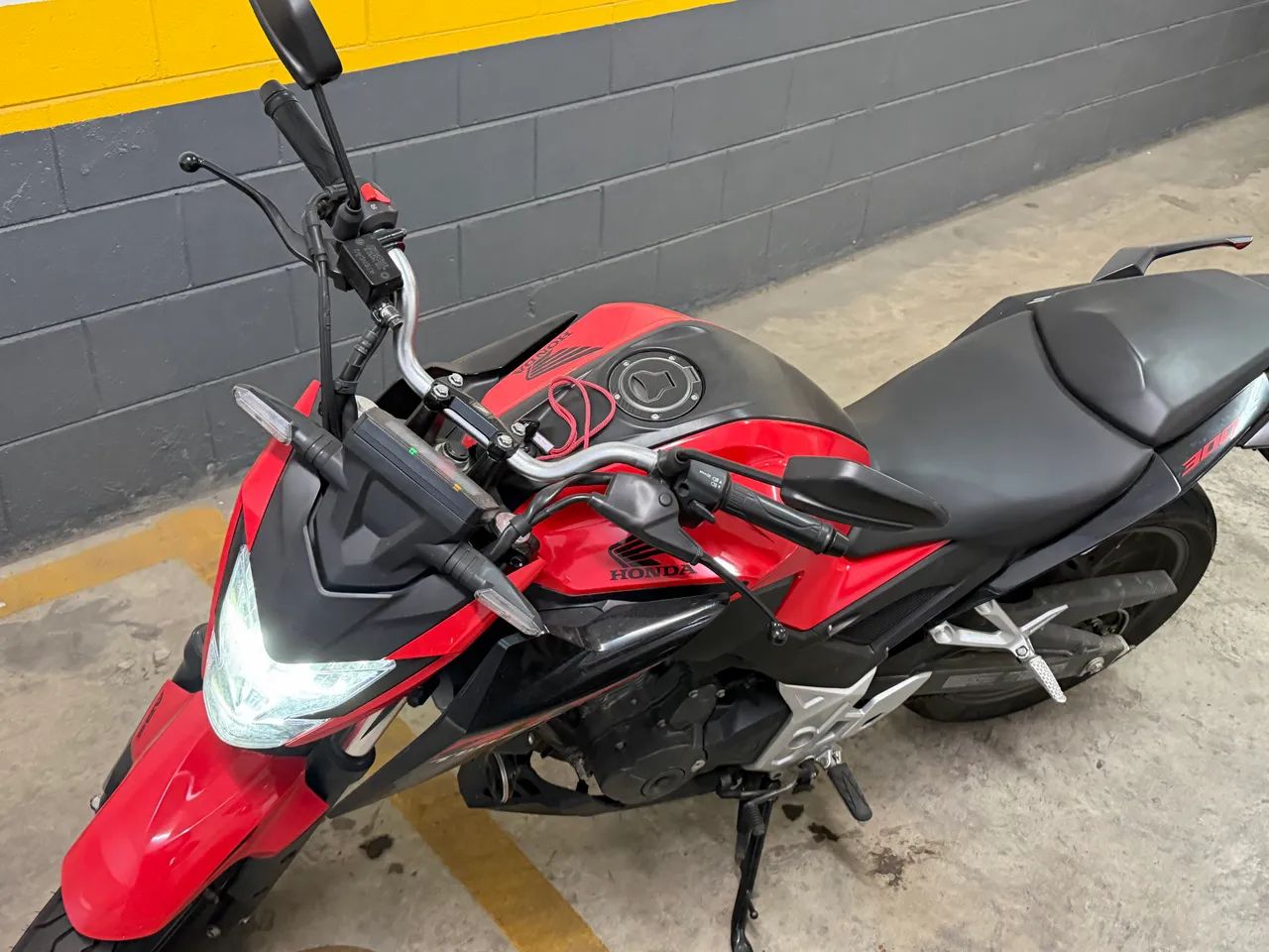CB Twister 300 - Foto 5