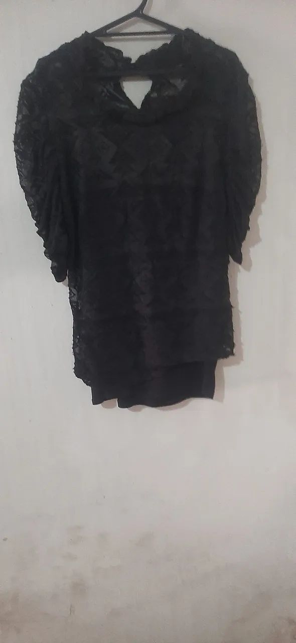 Blusa de renda - Foto 2