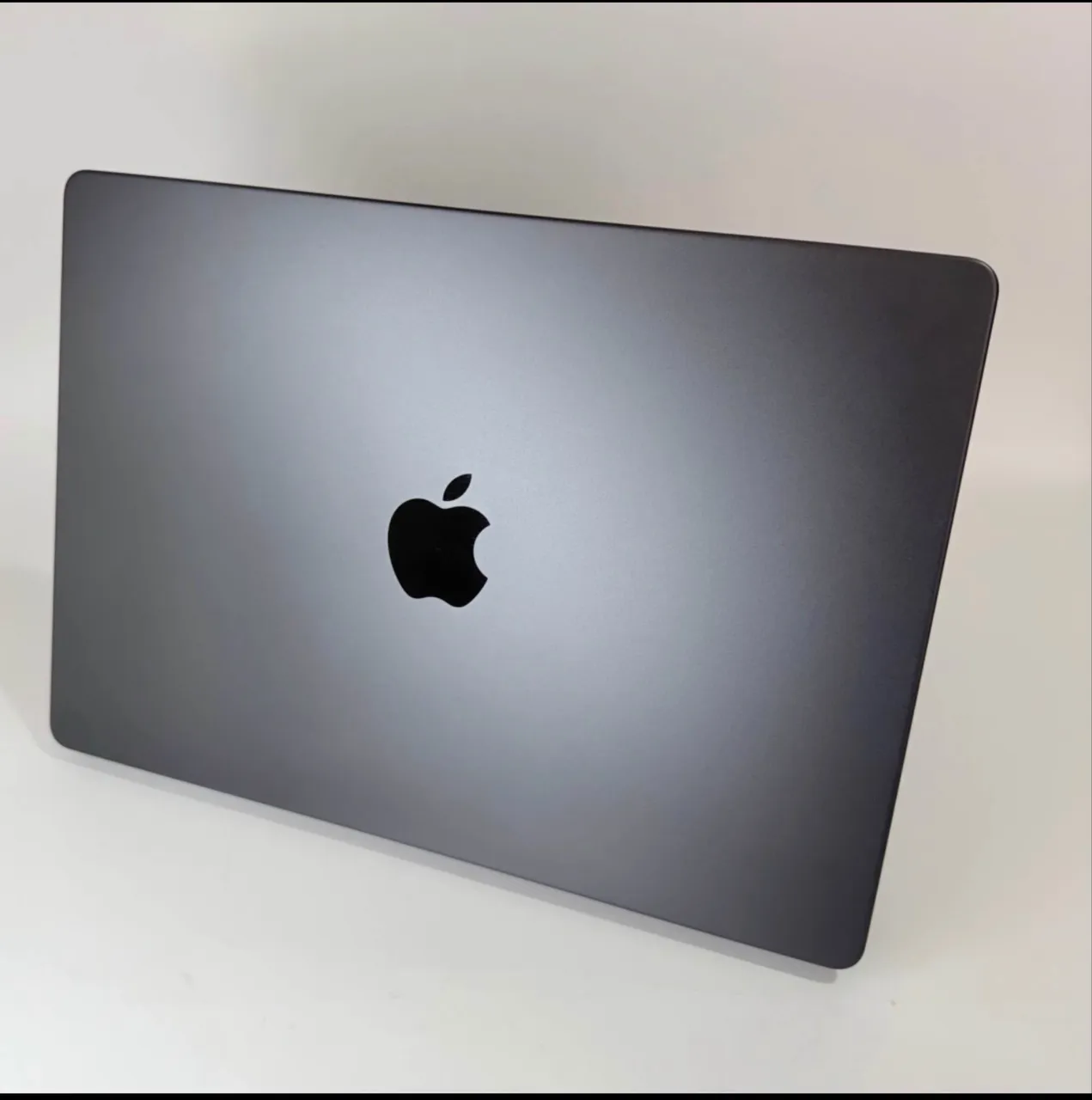 Macbook M1 Pro 16