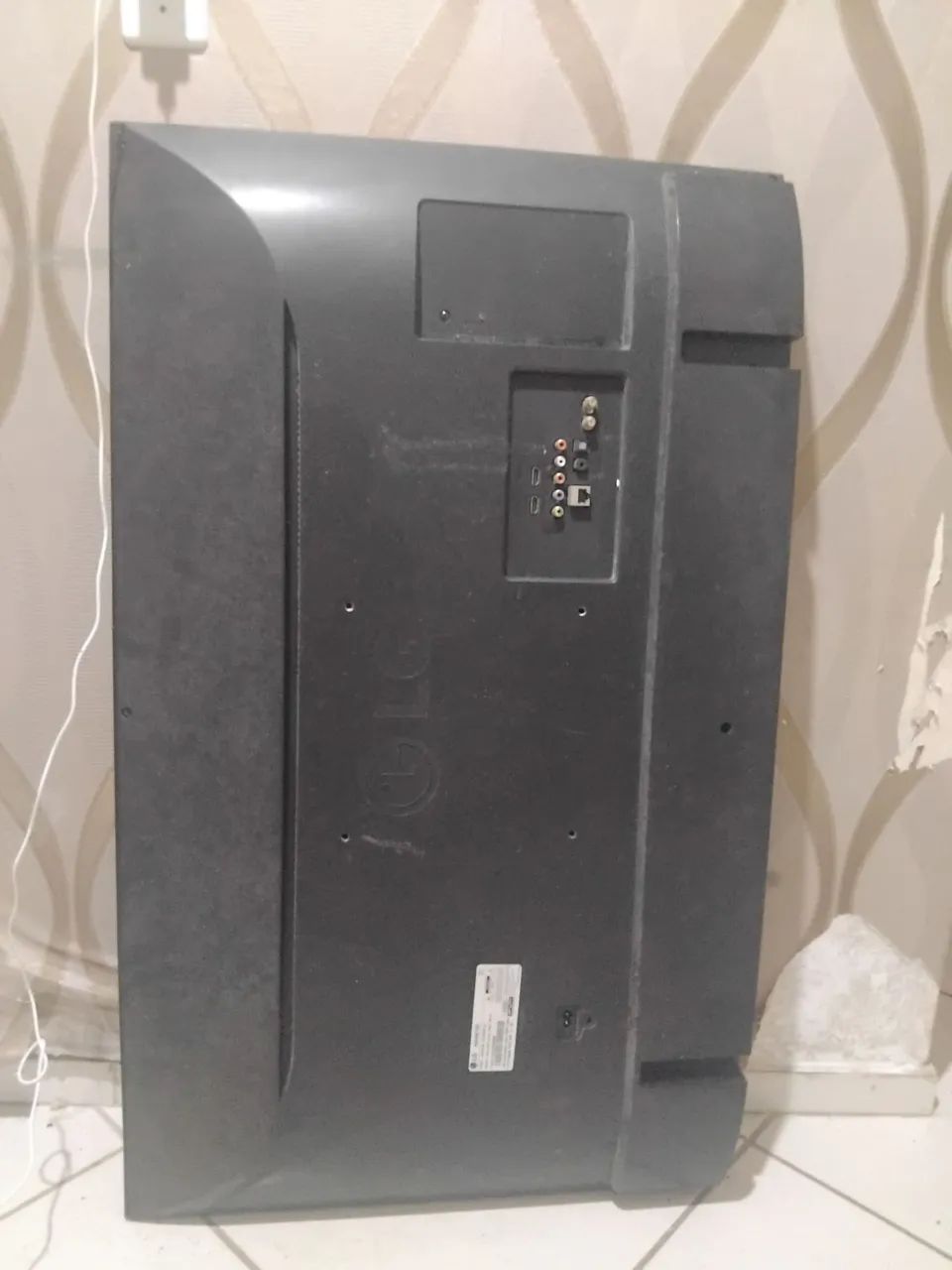2 TVs (leai a descrição)