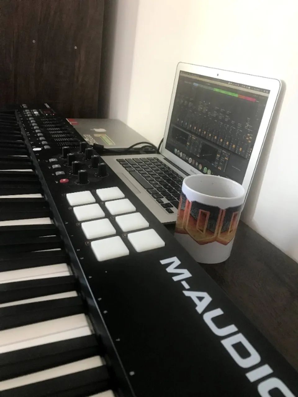 Teclado Controlador Midi USB Oxygen 61 V4 M-audio - Foto 2