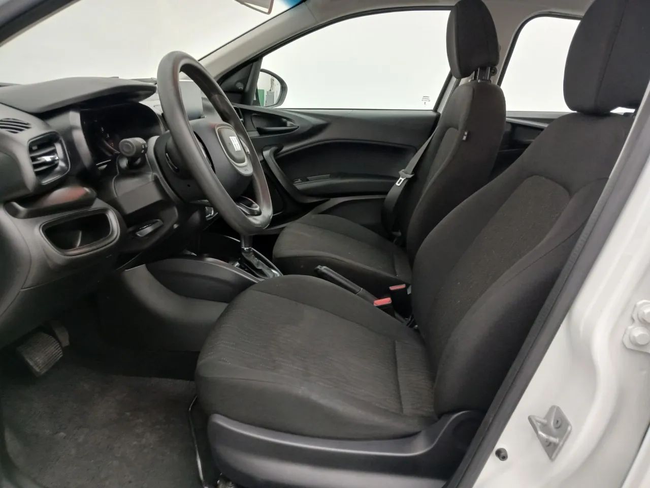 Fiat Cronos DRIVE 1.3 8V Flex Aut., foto 16 de 18