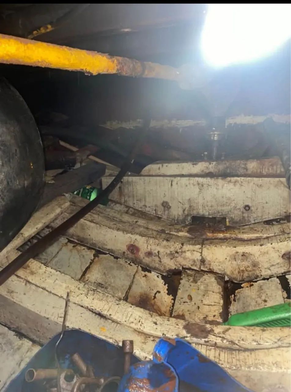 Vende-se ou troco barco de pesca - Foto 3