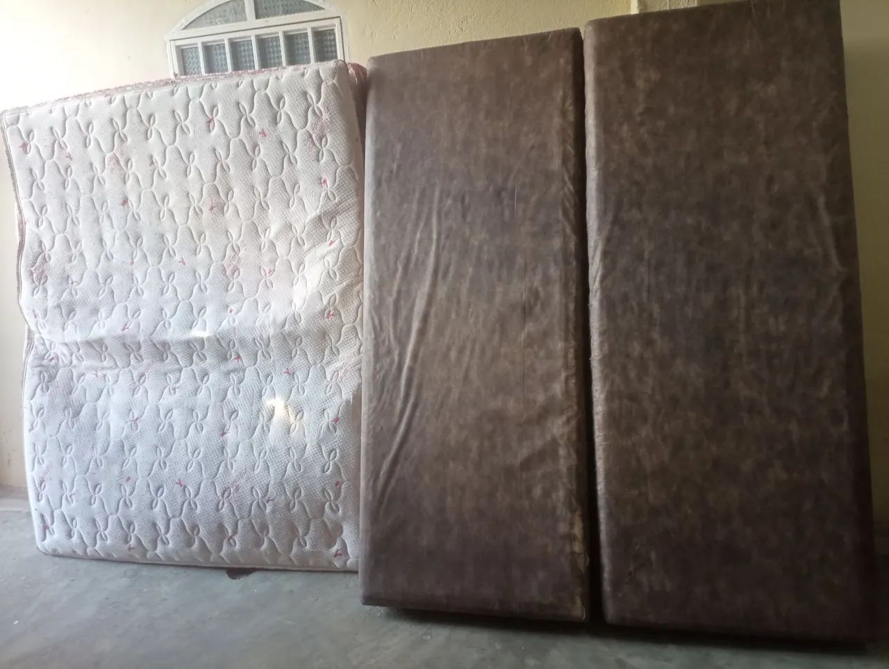 Vende-se Cama Box casal Pelmex, com molas ensacadas - Foto 2
