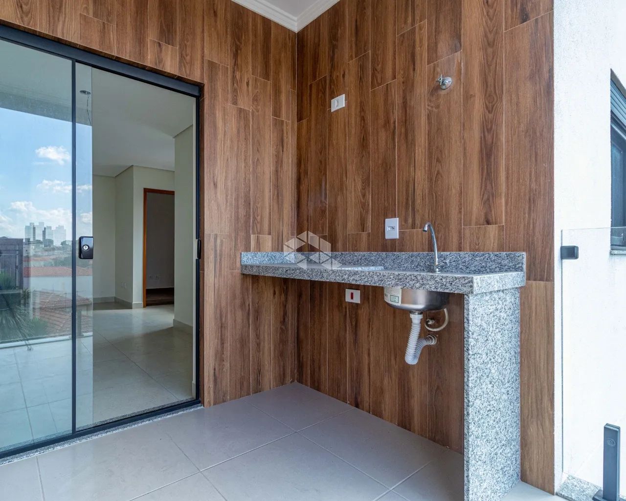 VARANDA AMPLA, LAVABO E VAGA! Apartamento no Tucuruvi com 2 Dormitórios 59m² - Foto 5