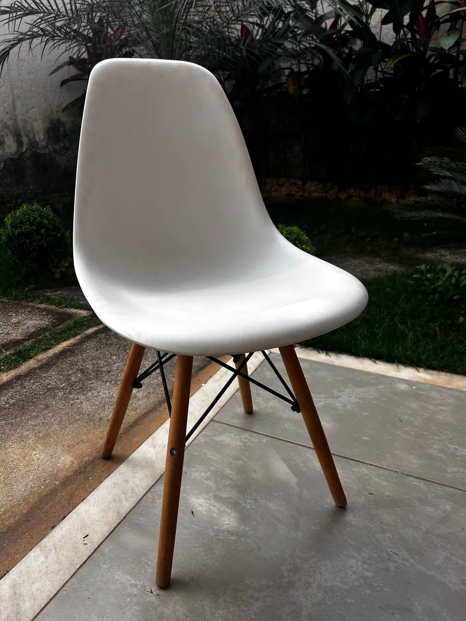 Cadeira Eiffel Branca  - Foto 2
