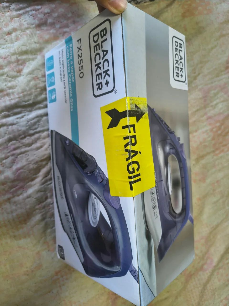 Ferro de Passar a Vapor Black+Decker FX2550 - Base Cerâmica | Nunca usado - Foto 3