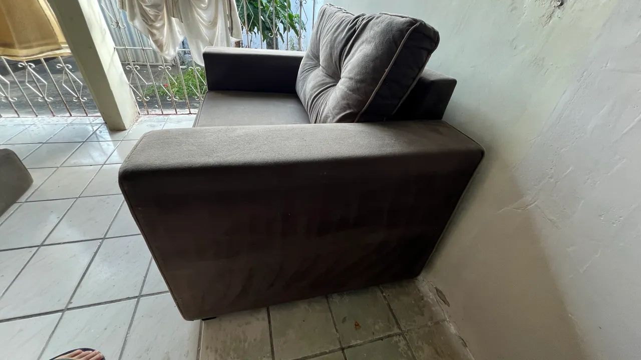 Sofá de 2 Lugares / Poltrona Ampla - Foto 3