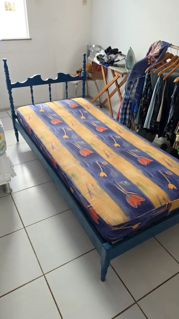 Cama de Madeira Solteiro 