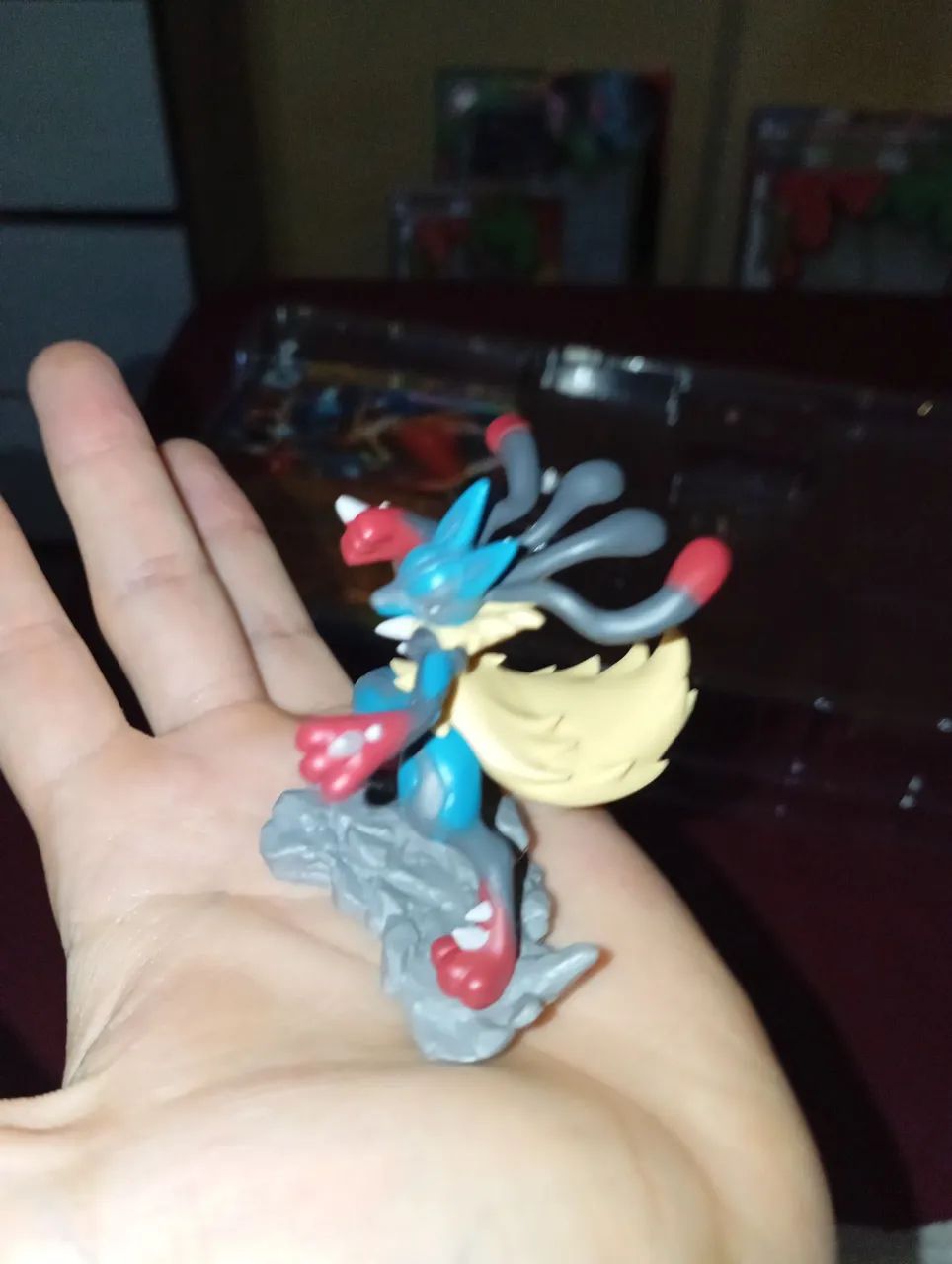 Action Figure Pokemon Mega Lucario EX Original Nova em Perfeito Estado - Foto 2