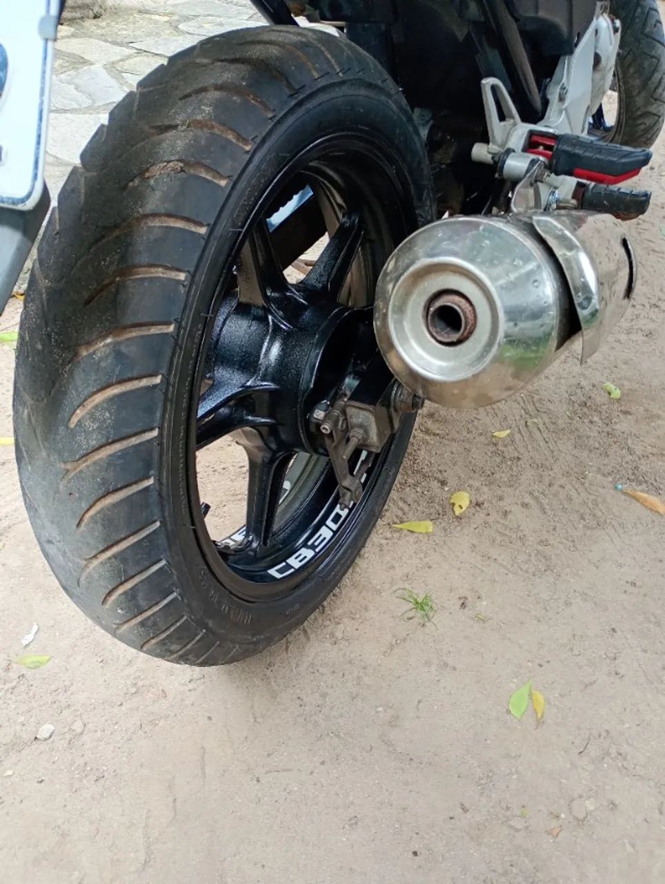CB 300 2011 - Foto 2