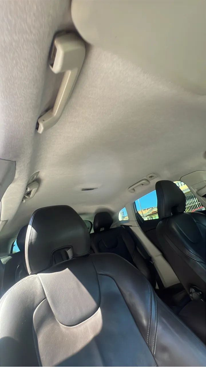 Volvo V40 T-4 2.0 Aut./mec. 2014 - Foto 4