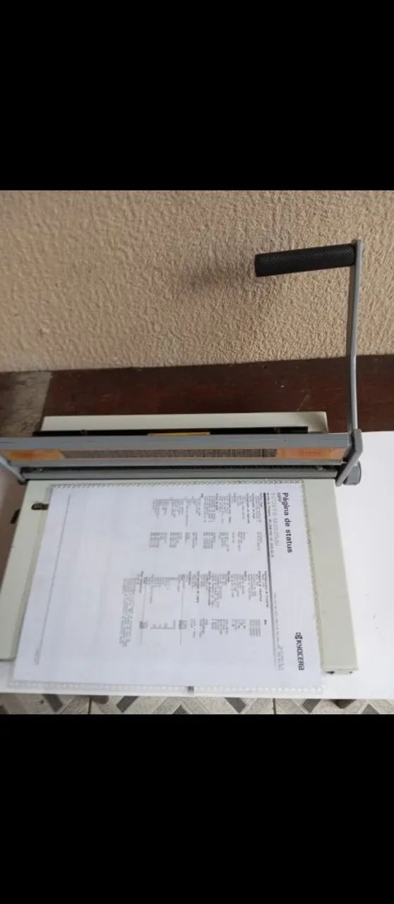 Encadernadora manual excêntrix 