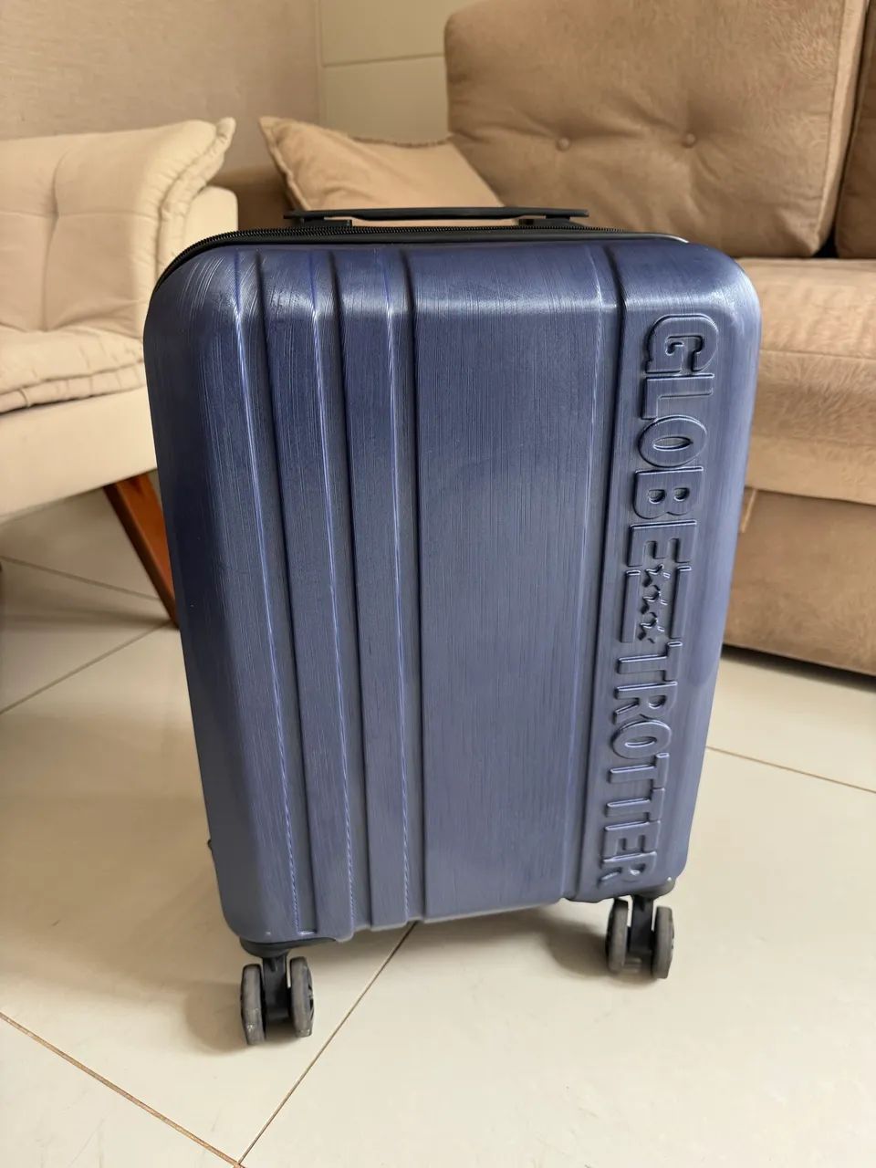 Vende -se Mala de Bordo 