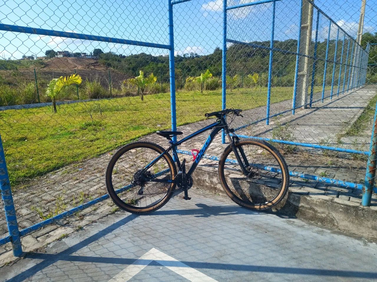 Bicicleta aro 29 Oggi haker  - Foto 2