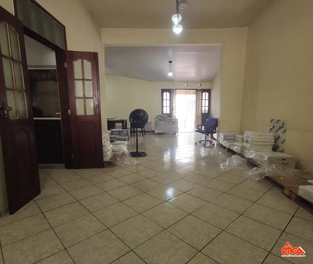 Casa com 03 quartos sendo 02 suites, 02 Vagas de Garagem - Cidade Velha - COD 89816 - Foto 3