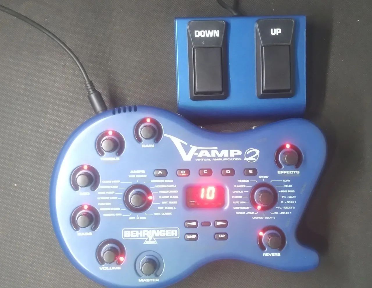 V-Amp 2 em excelente estado + brinde! - Foto 2