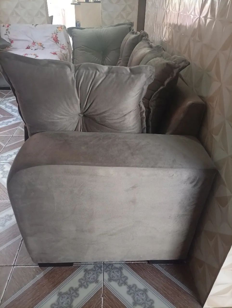 Sofá novo aveludado formato em L mas sem a lateral  - Foto 2
