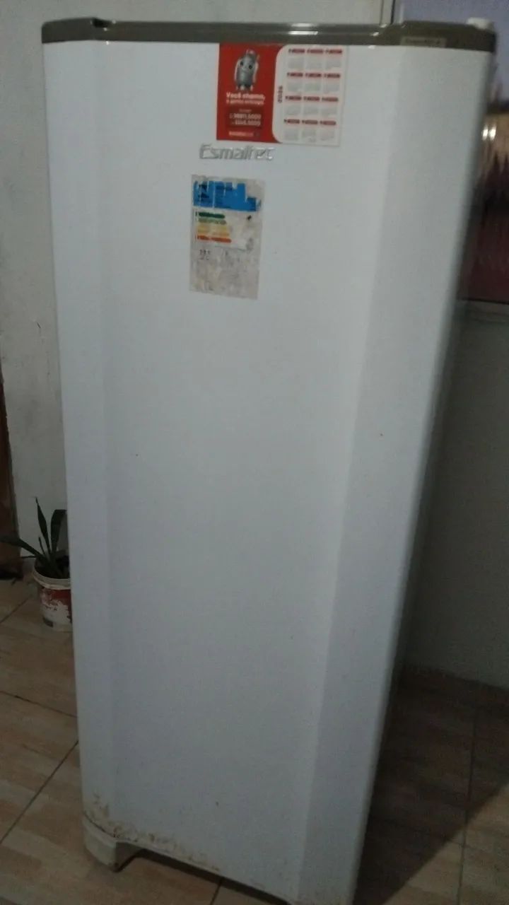 Vende-se geladeira 