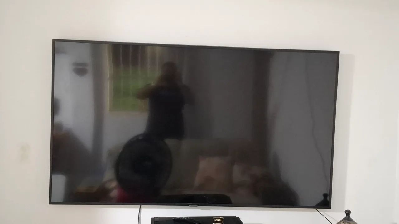 TV Samsung 65 pelegadas UN65RU7100G Com defeito - Foto 2