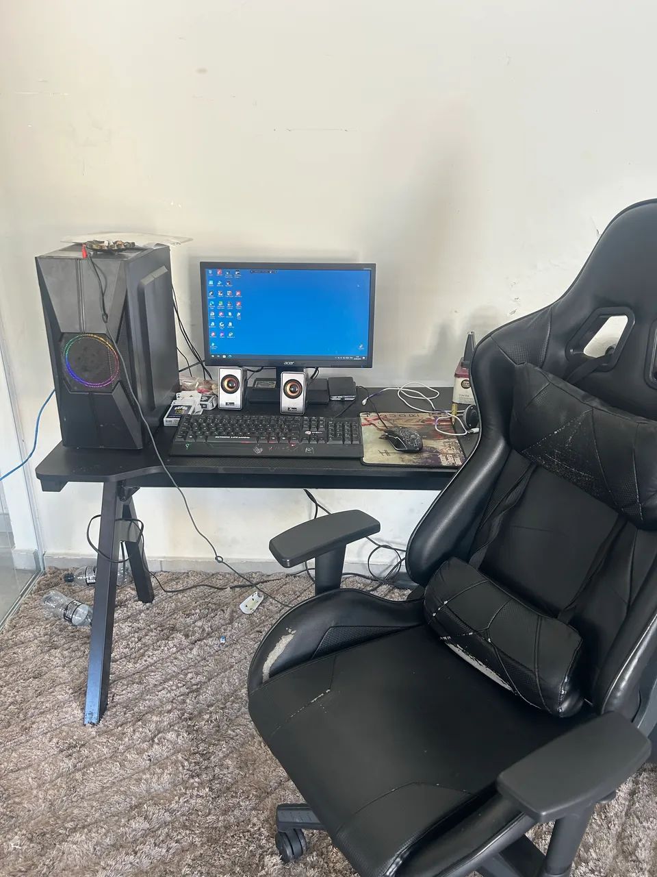Computador, mesa e cadeira  - Foto 2