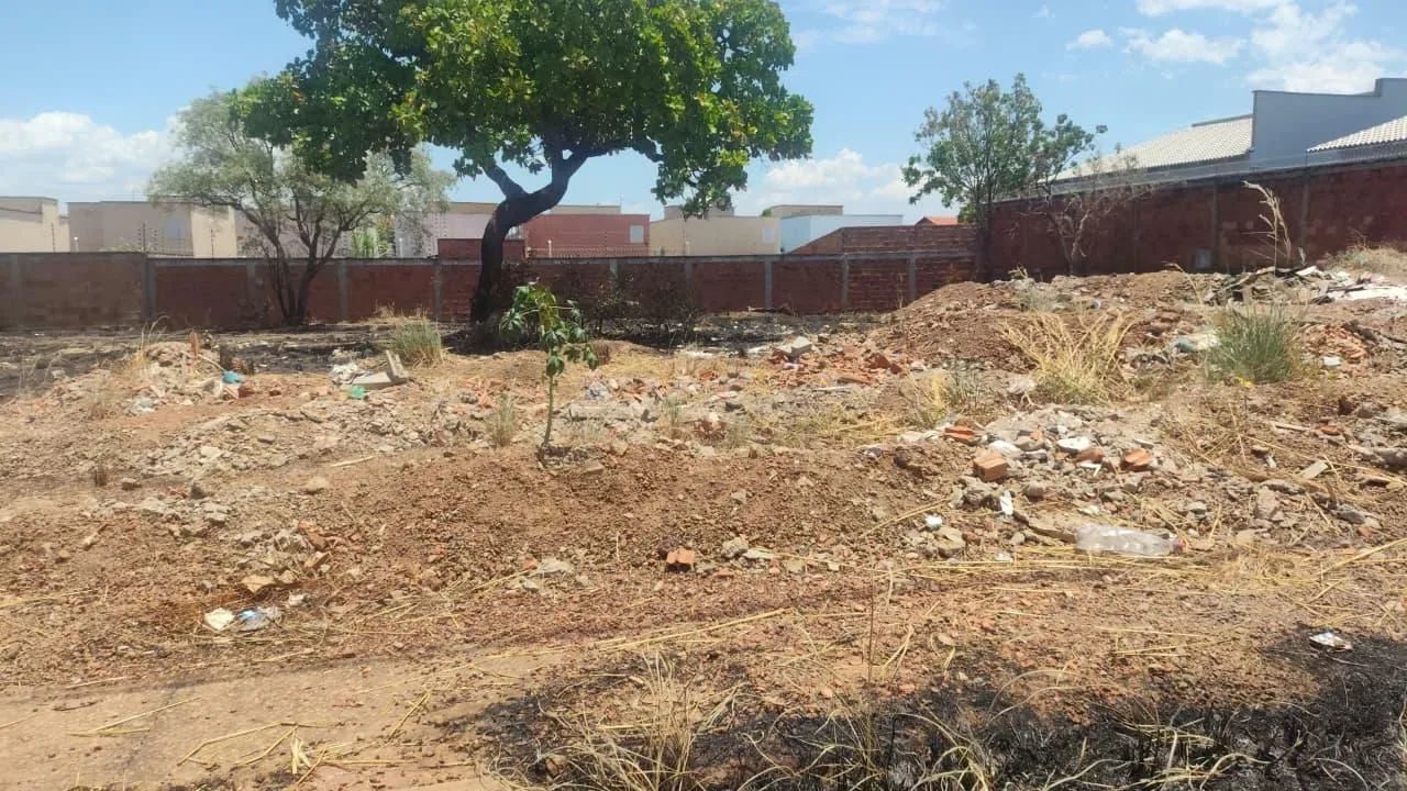 Vendo excelente lote no setor janaina 1 etapa