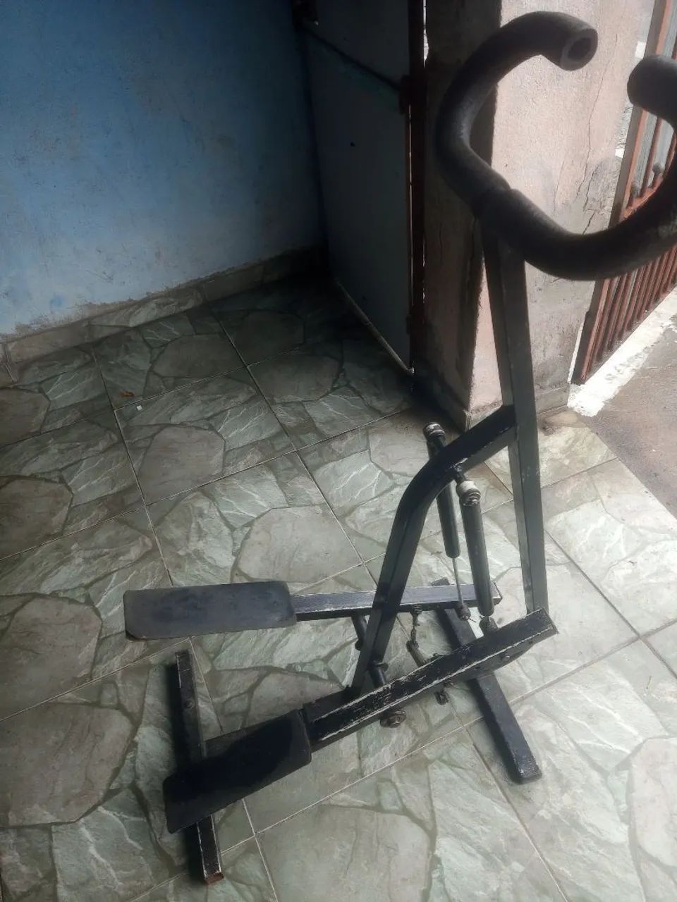 Academia, aparelho de exercício  - Foto 2