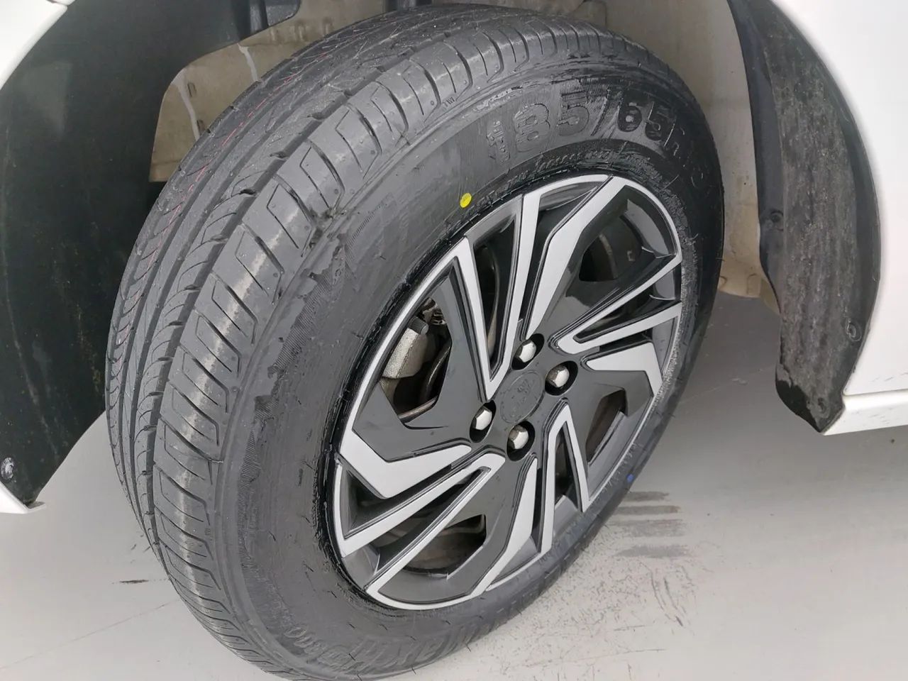 Chevrolet Onix Hatch 1.0 12V Flex Mec. 4P, foto 11 de 18
