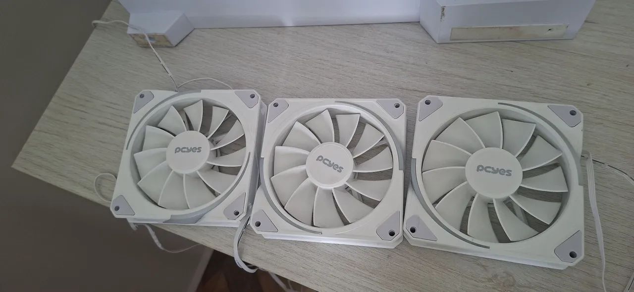 7 fans brancas + controladora  - Foto 4