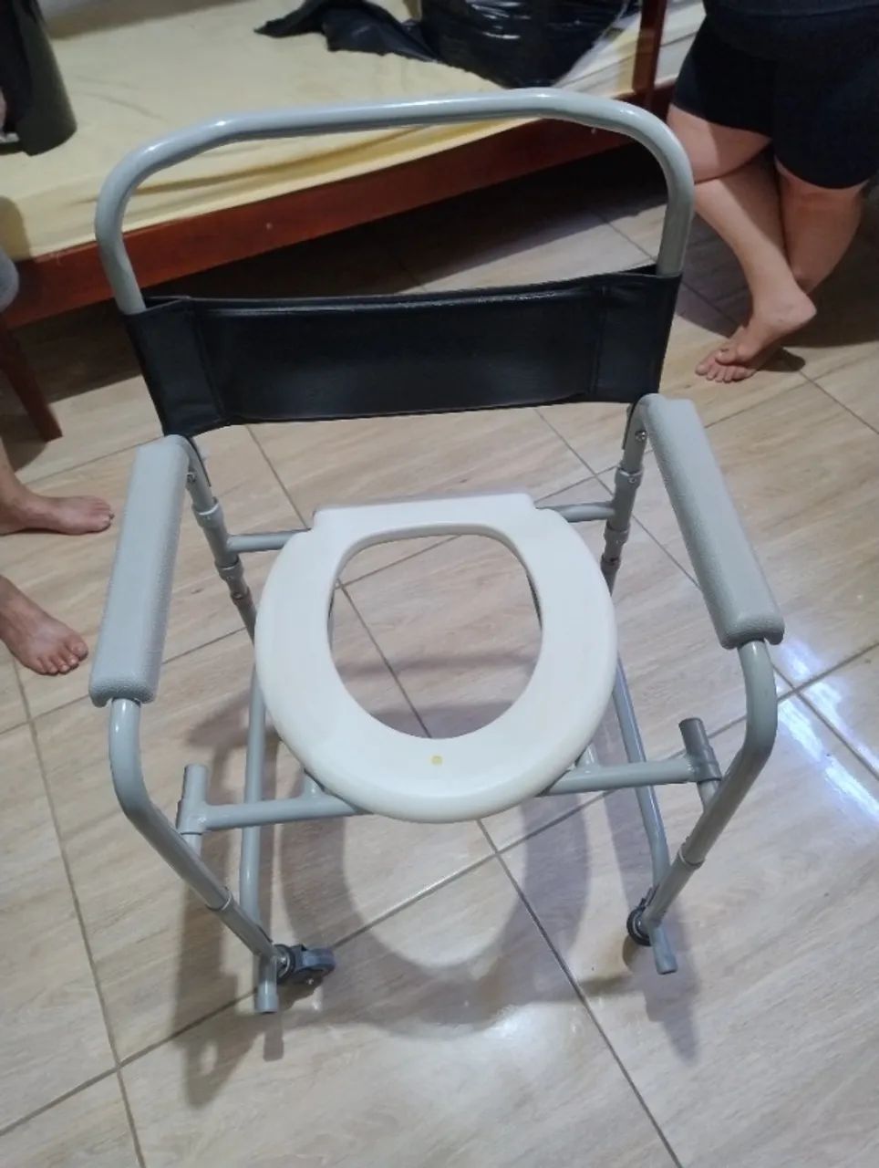 Cadeira de banho, falar com Vagner * - Foto 2