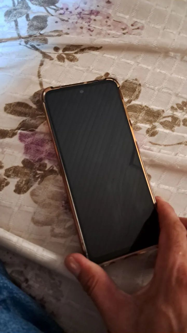 Vende-se esse celular moto G54 256gb 8 ram - Foto 2