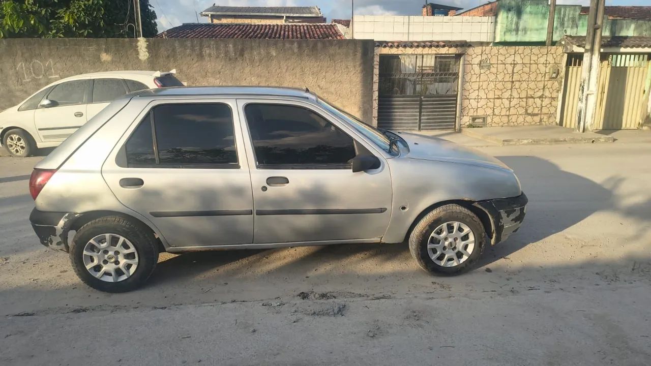 Ford Fiesta GL 1.0 5P 2000