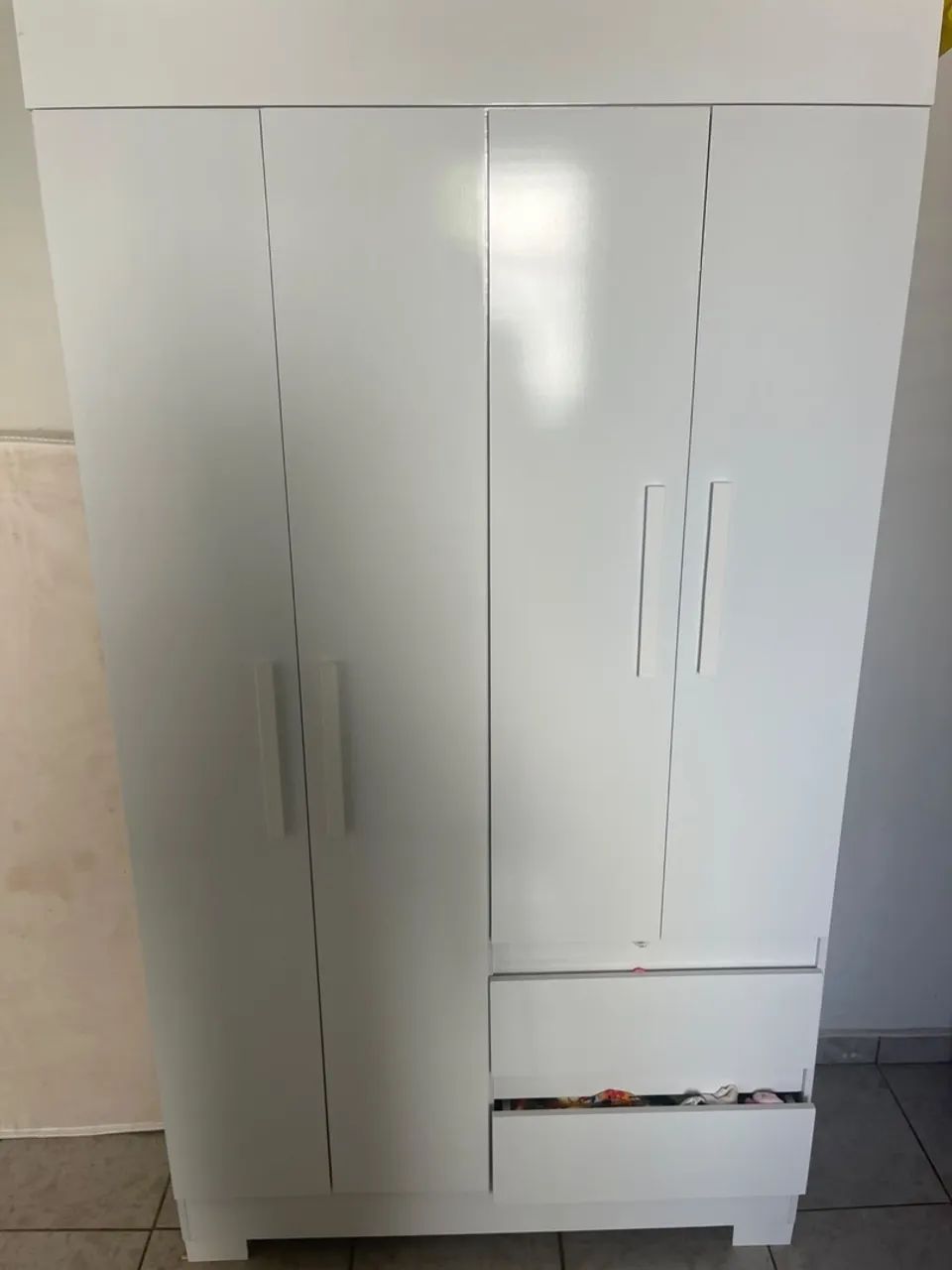 Guarda roupa infantil