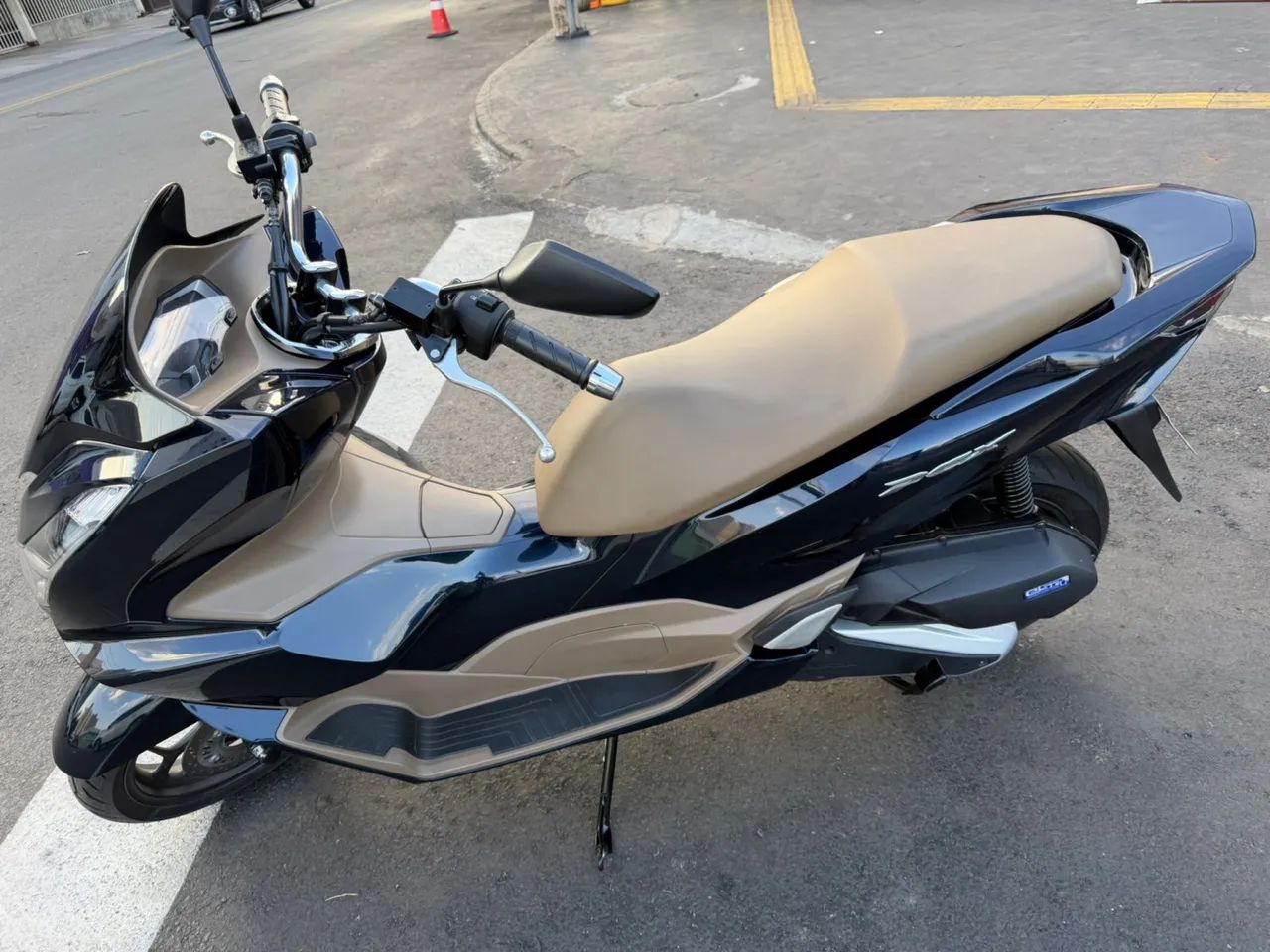 PCX 160 DLX (seminova)  - Foto 2