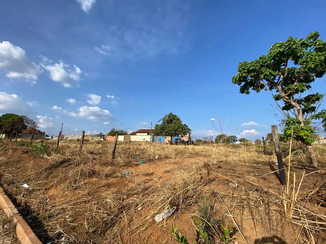 Lote cabeça de quadra perto do Fórum de Aparecida