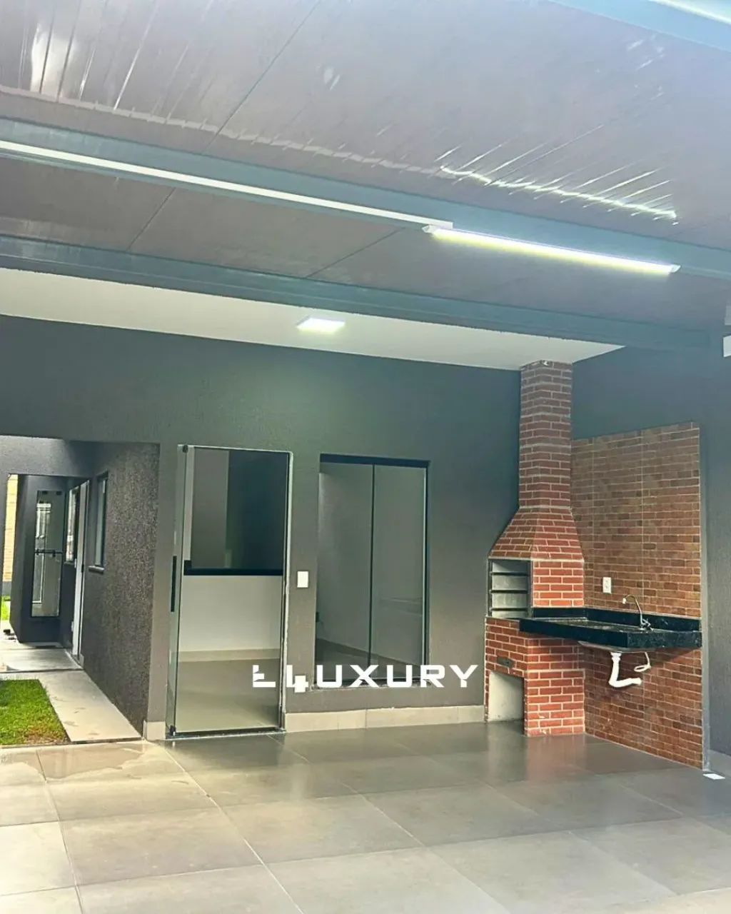 Casa com Suíte e Área Gourmet no Parque dos Buritis