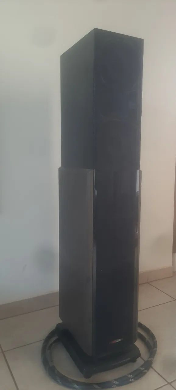 Par de caixas de som Polk Audio LSI15