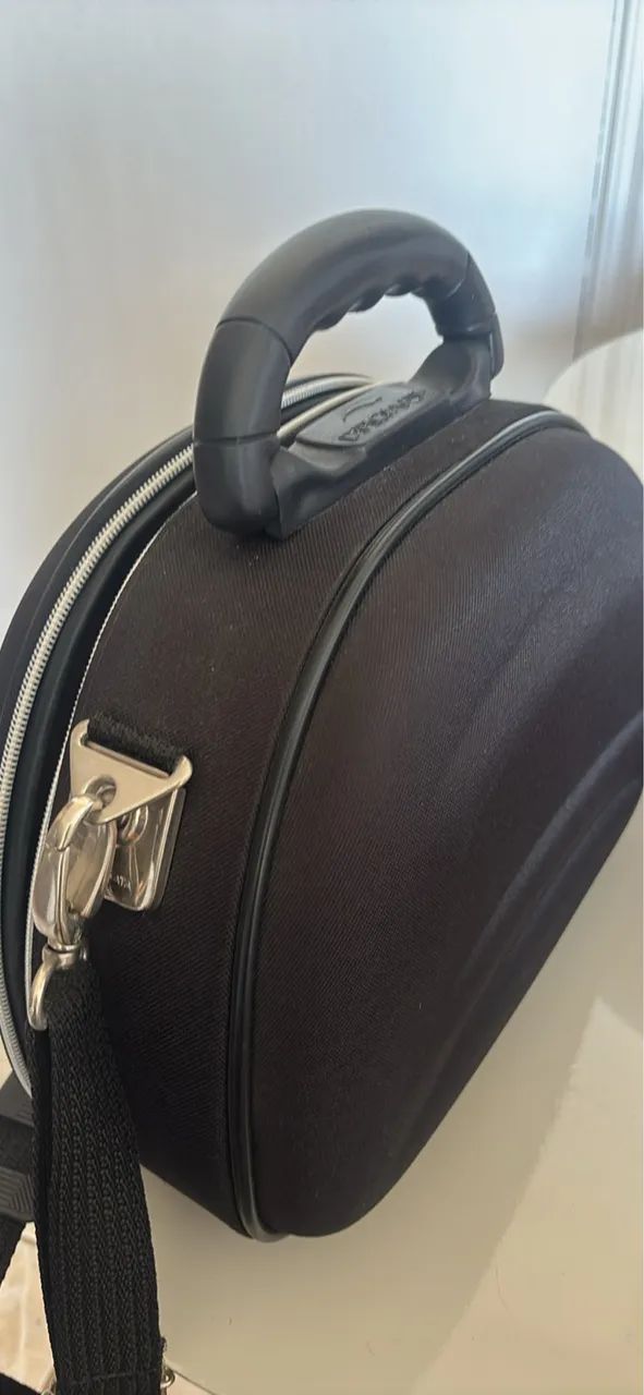 Frasqueira Necessaire de Viagem Rígida da marca Diplomata. - Foto 2