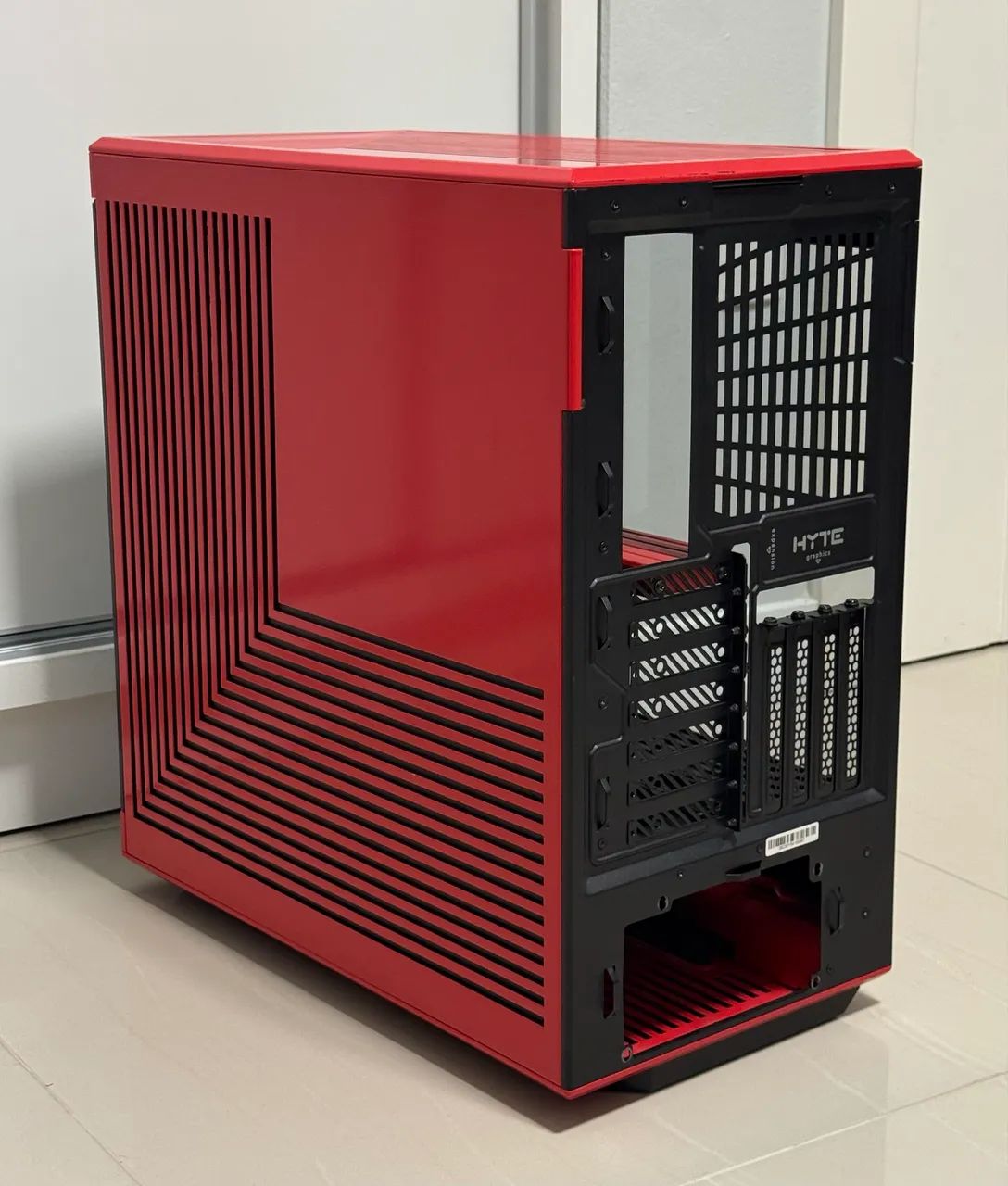 Gabinete Hyte Y40 RED  - Foto 4