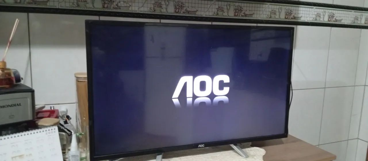 Vendo essa tv da marca AOC de 32 polegadas SMART  - Foto 5
