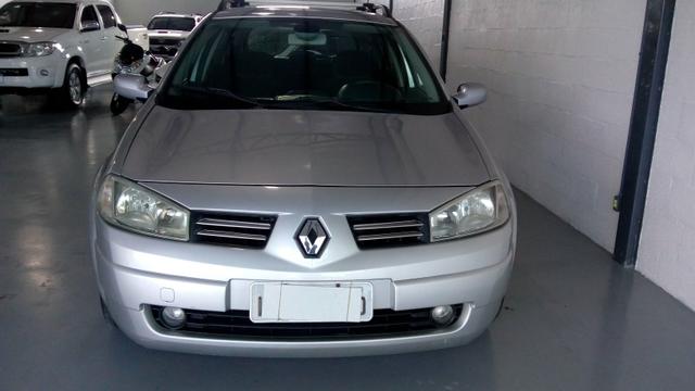 Megane Gran tur 1.6 2011 completo Ac troca - Foto 5