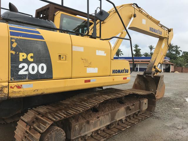 Escavadeira KOMATSU PC 200 - Foto 5