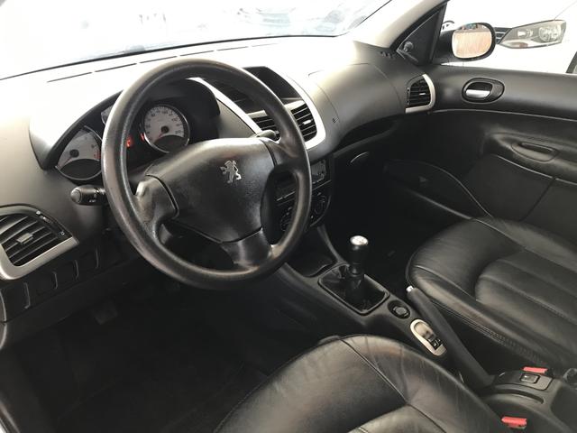 Peugeot 207 XR 1.4 Flex 2013 - Foto 7