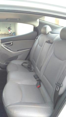 Elantra com teto solar - Foto 4