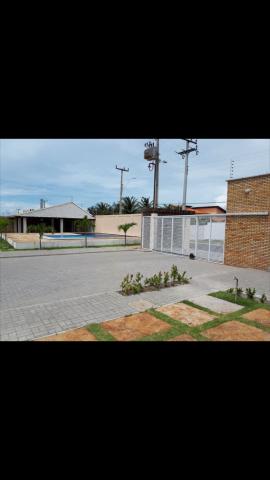 Vendo casa em condomínio fechado!
