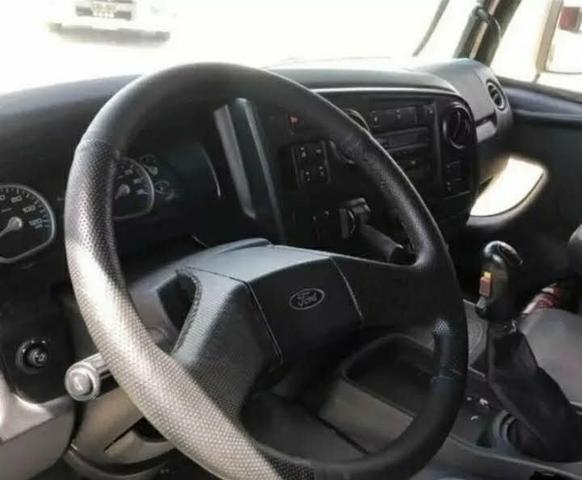 Ford Cargo 2429 Carroceria 2015 20km - Foto 4