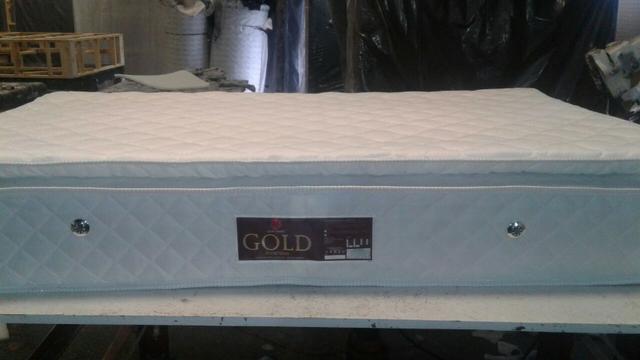 Colchão de molas ensacadas com Pillow top direto de fábrica - Foto 4