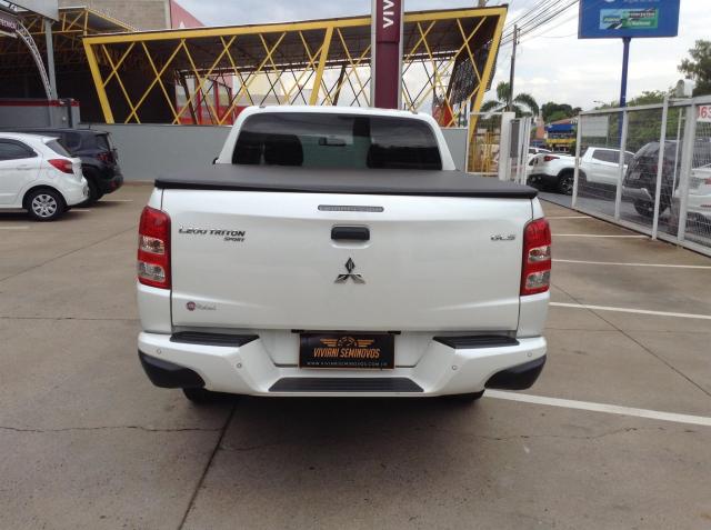 MITSUBISHI L200 TRITON 2017/2018 3.2 GLX 4X4 CD 16V TURBO INTERCOLER DIESEL 4P MANUAL - Foto 4
