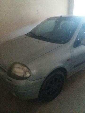 Renault clio 1.0 16v ano 2002 completo de tudo.