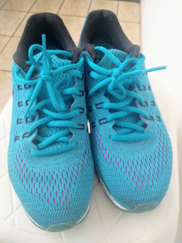 tenis nike azul feminino